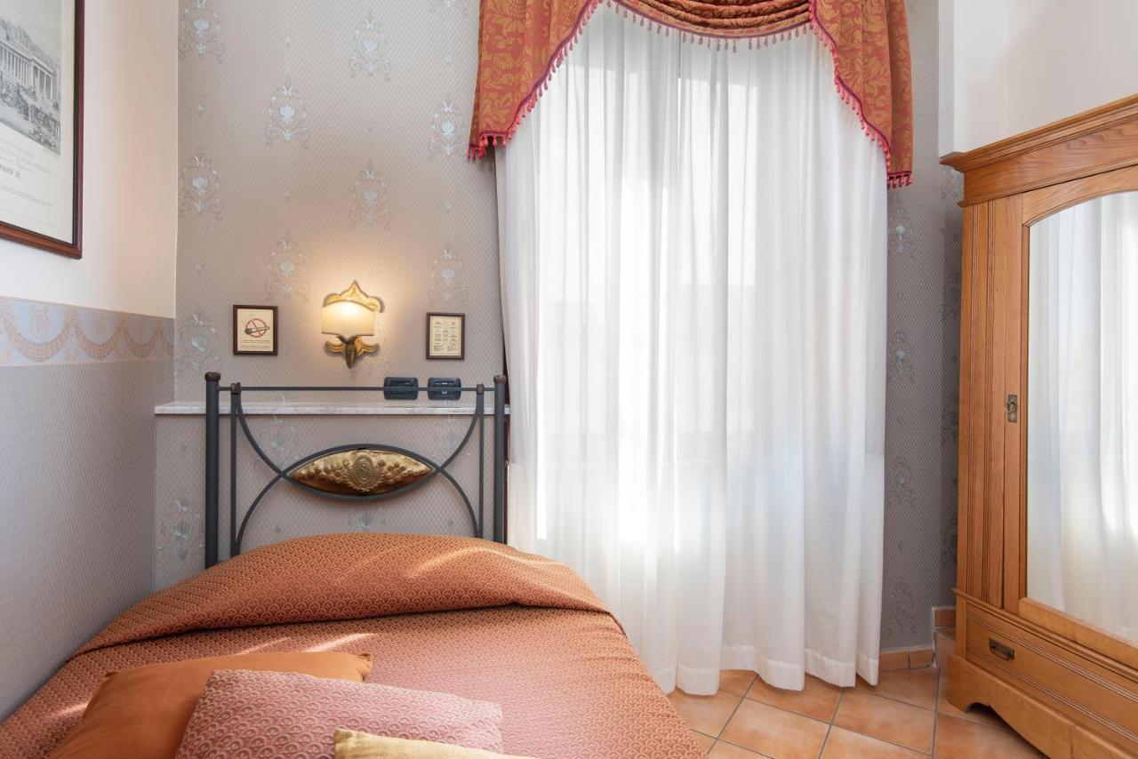 Pinto-Storey Hotel Napoli Eksteriør billede