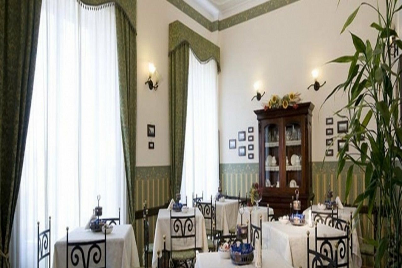 Pinto-Storey Hotel Napoli Eksteriør billede